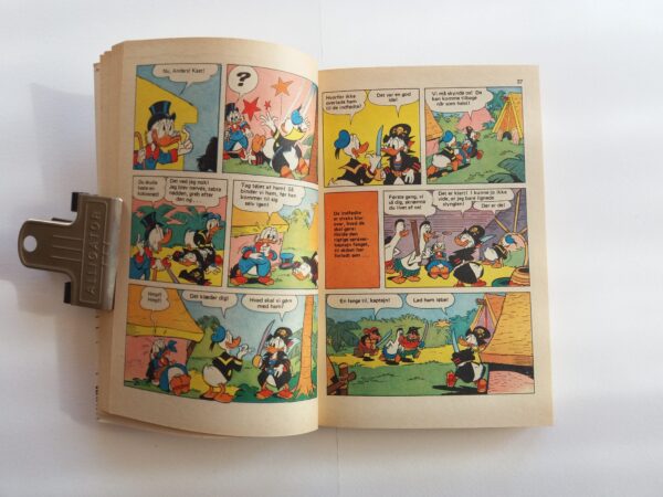 Disney pocket book with Donald Duck + Mickey Mouse in Danish language. Vintage cartoon comic Jumbobog issue 18, 1974. - Image 7