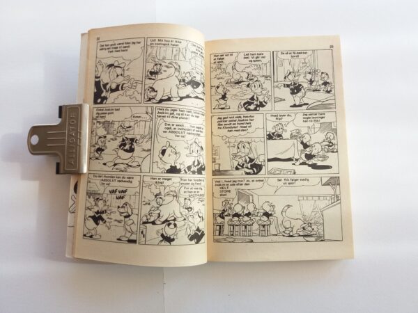 Disney pocket book with Donald Duck + Mickey Mouse in Danish language. Vintage cartoon comic Jumbobog issue 19, 1975. - Image 7