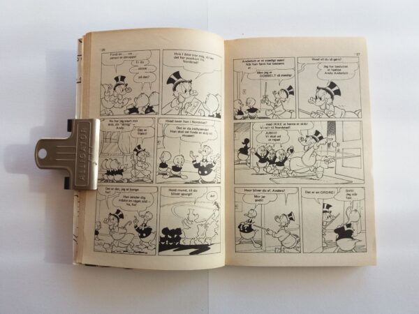 Disney pocket book with Donald Duck + Mickey Mouse in Danish language. Vintage cartoon comic Jumbobog issue 21, 1976. - Image 7