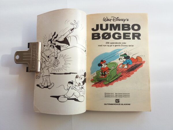 Disney pocket book with Donald Duck + Mickey Mouse in Danish language. Vintage cartoon comic Jumbobog issue 25, 1978. - Image 5