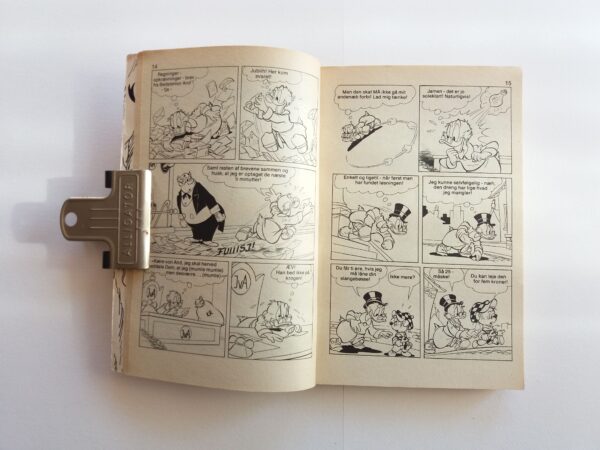 Disney pocket book with Donald Duck + Mickey Mouse in Danish language. Vintage cartoon comic Jumbobog issue 26, 1978. - Image 7